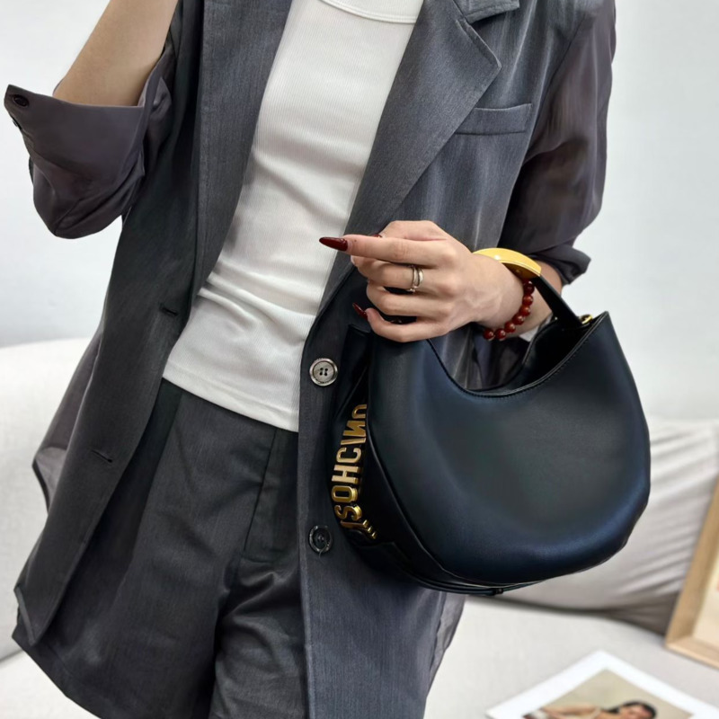 Halvemaanvormige dames handtas - Luxury Bags Vendor recensie en prijs