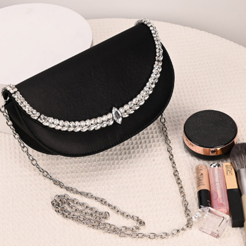 Luxe sprankelende diamant asym - Half Moon Bag Suede recensie en prijs