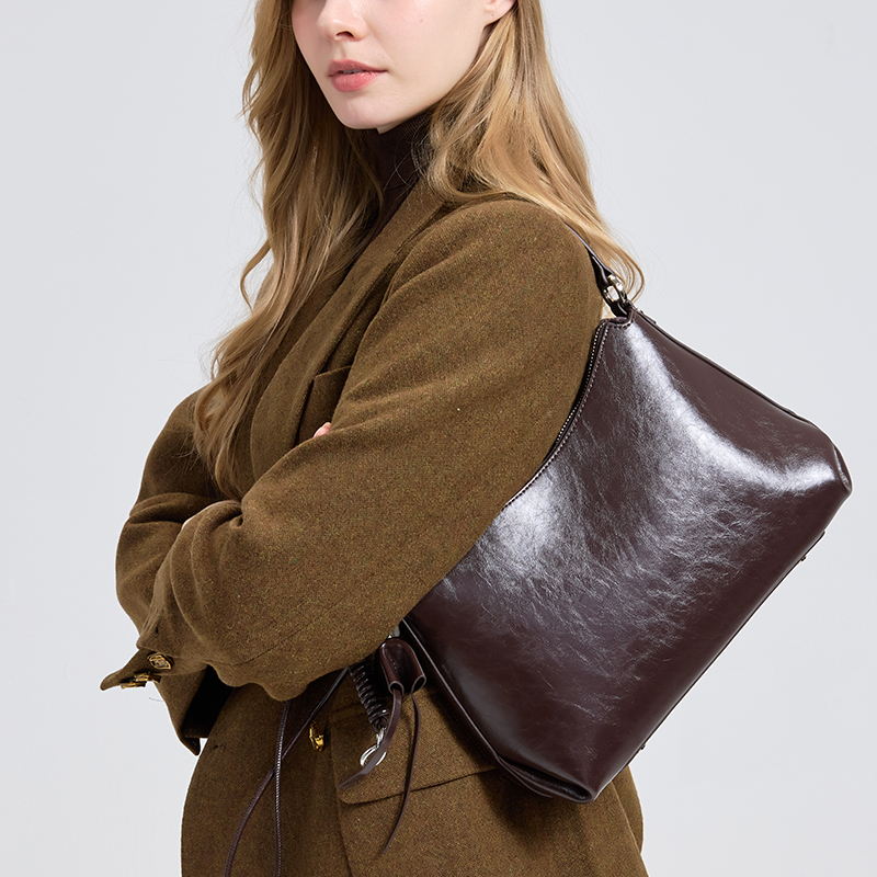Retro Frosted Echt Lederen Han - Half Moon Bag Suede recensie en prijs